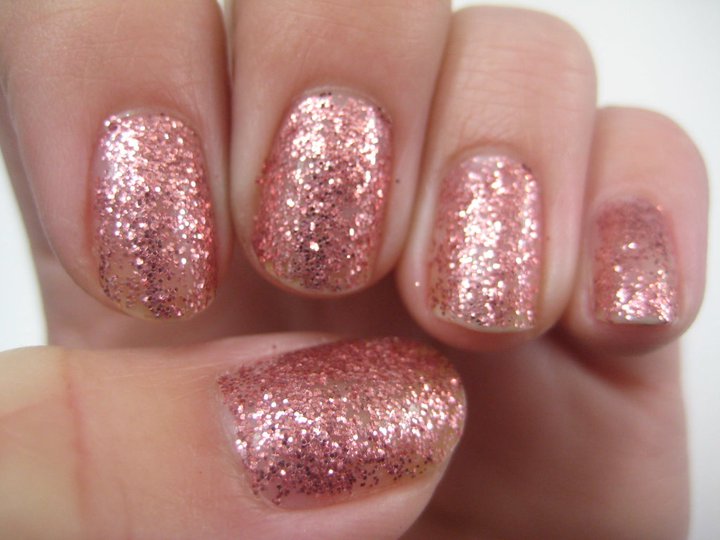 coral_glitter_nails